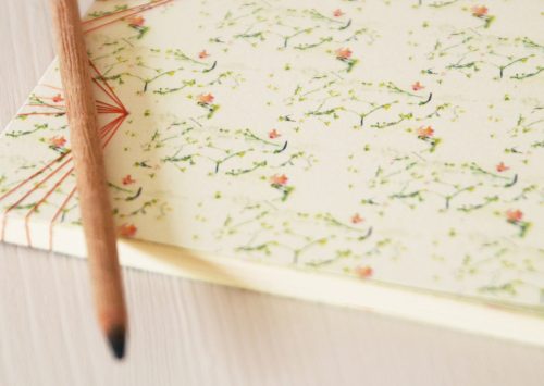 Carnet japonais illustré du motif floral et printanier "Liberty" - carnet japonais créé et fabriqué dans le sud-ouest de la France → e-shop 23janvier